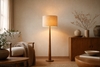 Lampe en bois sur pied