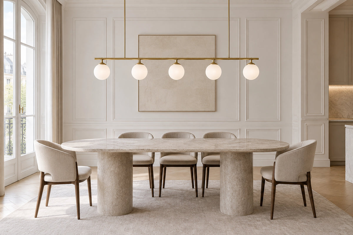Suspension design salle à manger dans une salle à manger lumineuse, sous une lumière naturelle