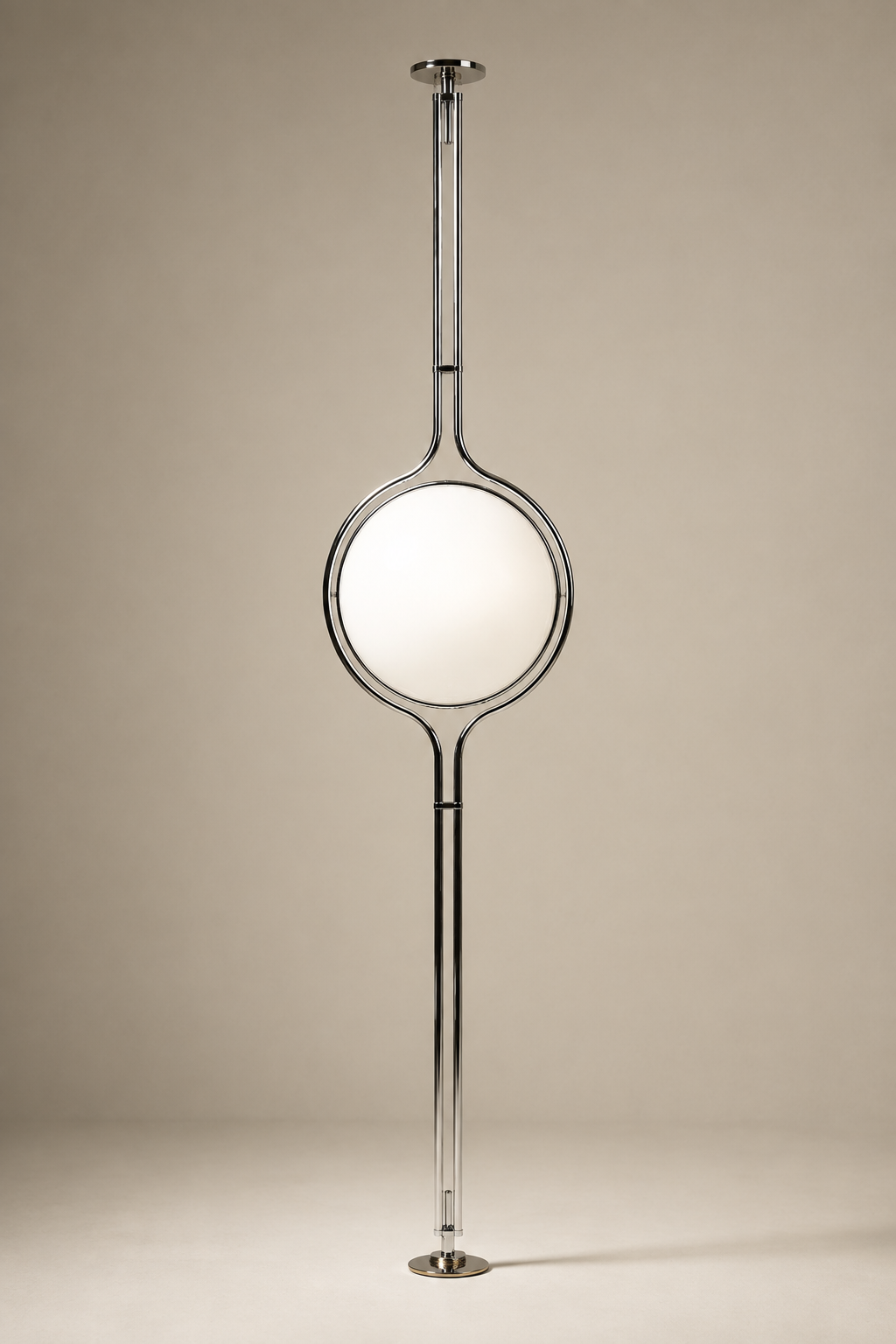 Lampadaire sol-plafond à boule opaline