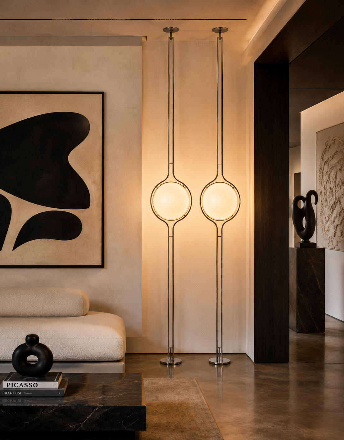 Lampadaire sol-plafond à boule opaline