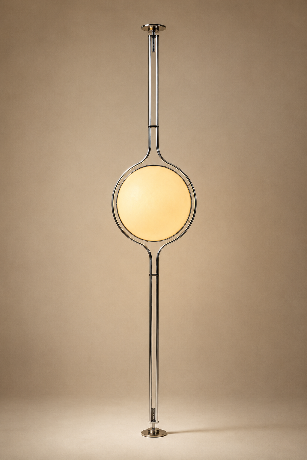 Lampadaire sol-plafond à boule opaline