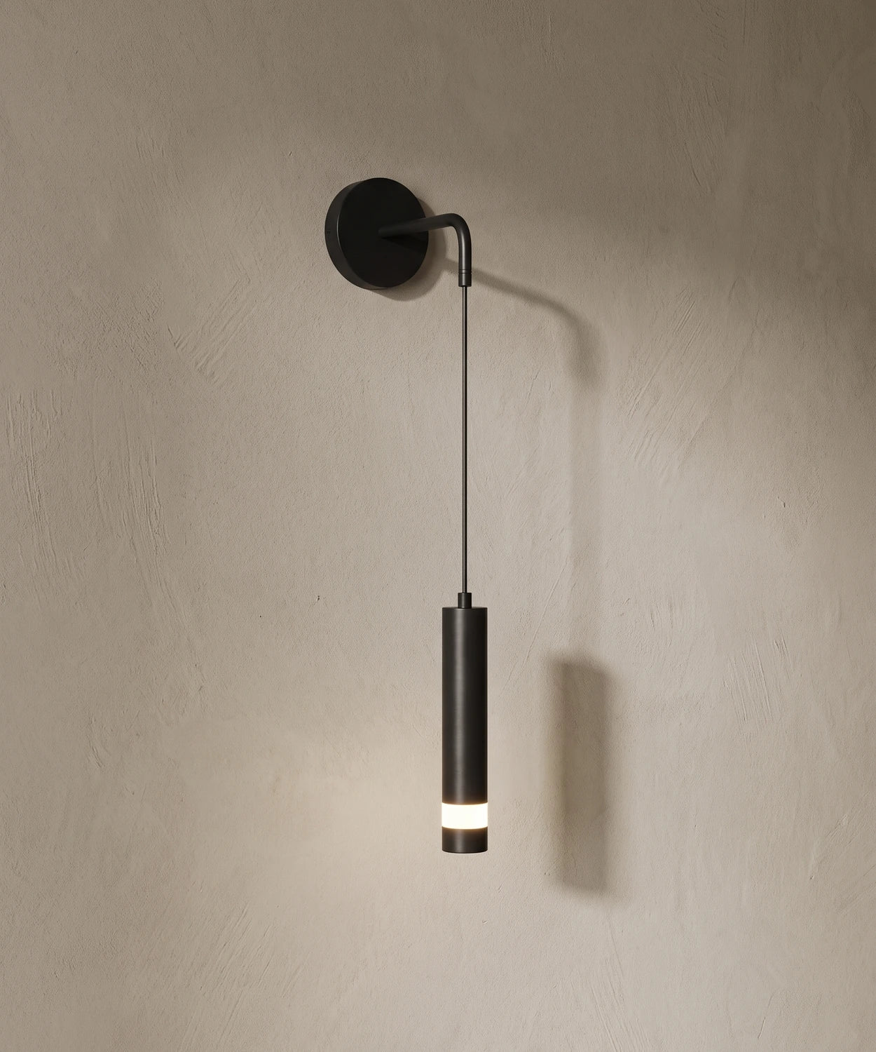 Applique murale tube suspendu noire, cylindre LED au bout d'un câble fin