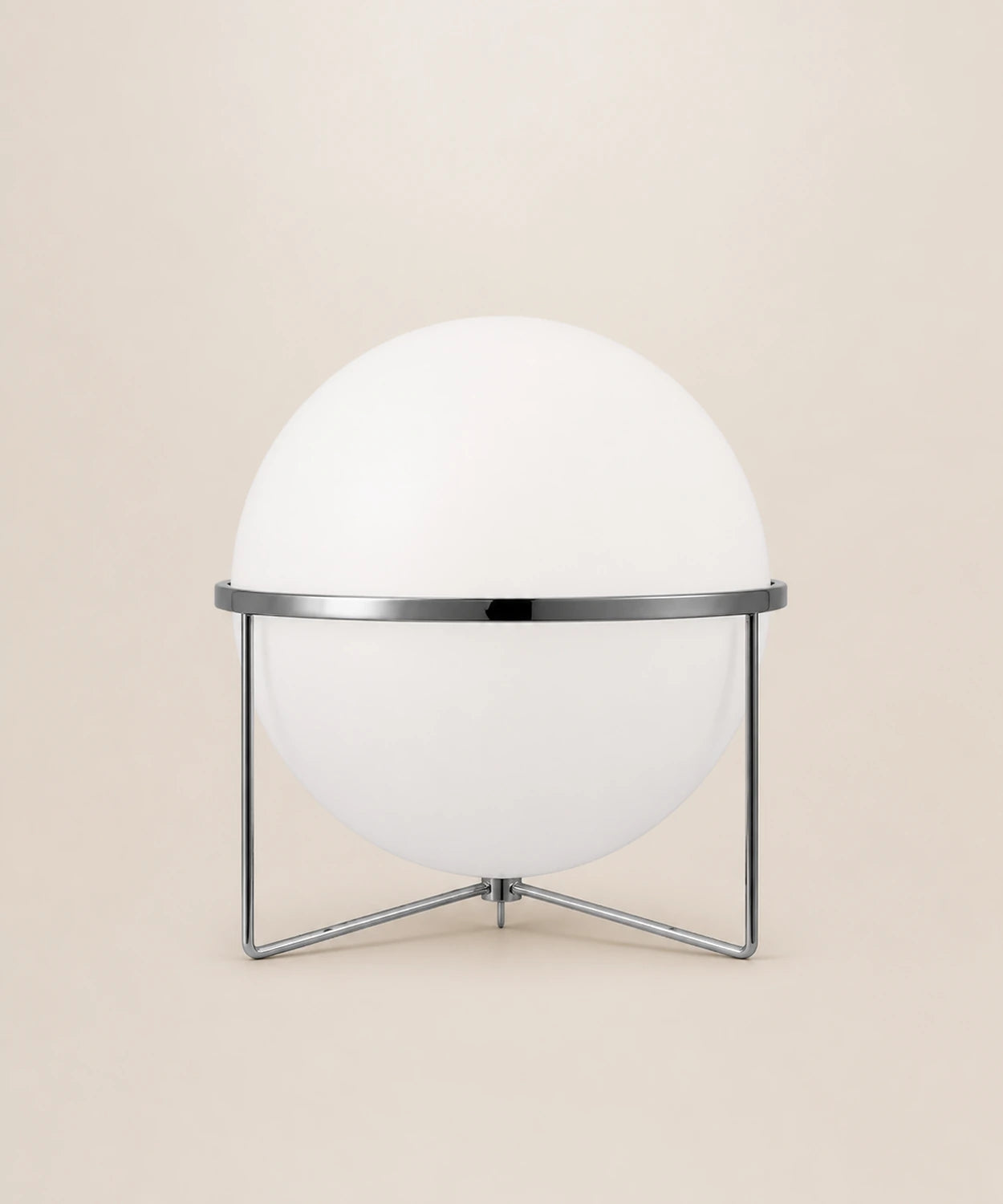 Lampe à poser à boule opaline, e et blanche