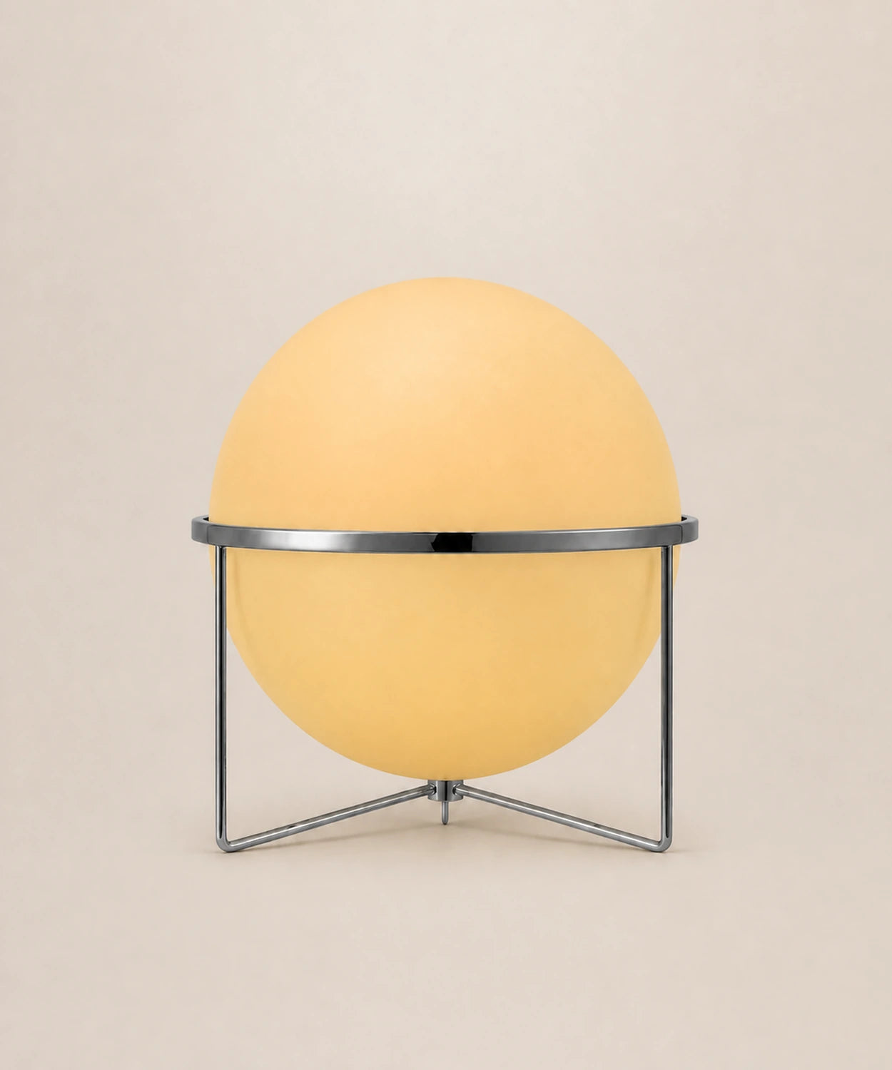 Lampe à poser à boule opaline, e et jaune