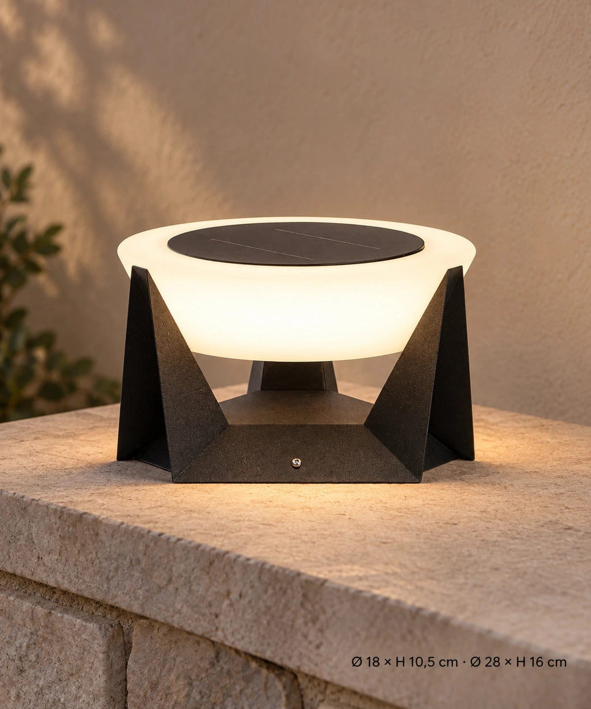 Lampe solaire de pilier à vasque ronde avec dimensions des formats de 18 et 28 cm