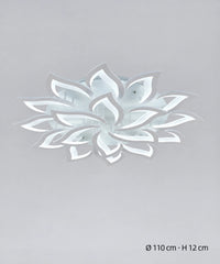 Plafonnier lotus blanc à 18 pétales, dimensions indiquées de 110 cm de diamètre et 12 cm de hauteur
