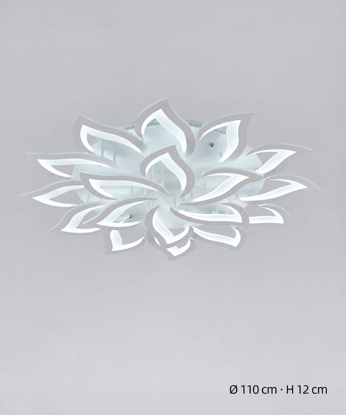 Plafonnier lotus blanc à 18 pétales, dimensions indiquées de 110 cm de diamètre et 12 cm de hauteur
