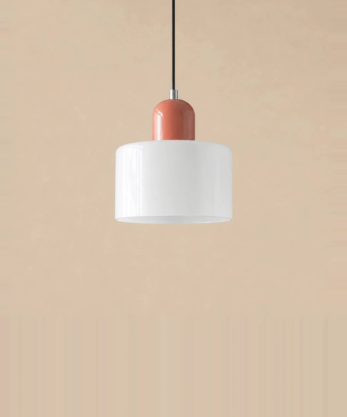 Suspension cylindre en verre blanc opalin et culot rose laqué