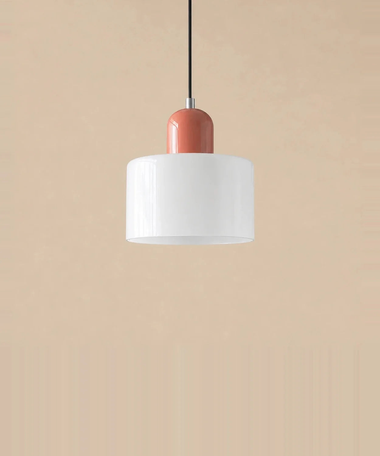 Suspension cylindre en verre blanc opalin et culot rose laqué