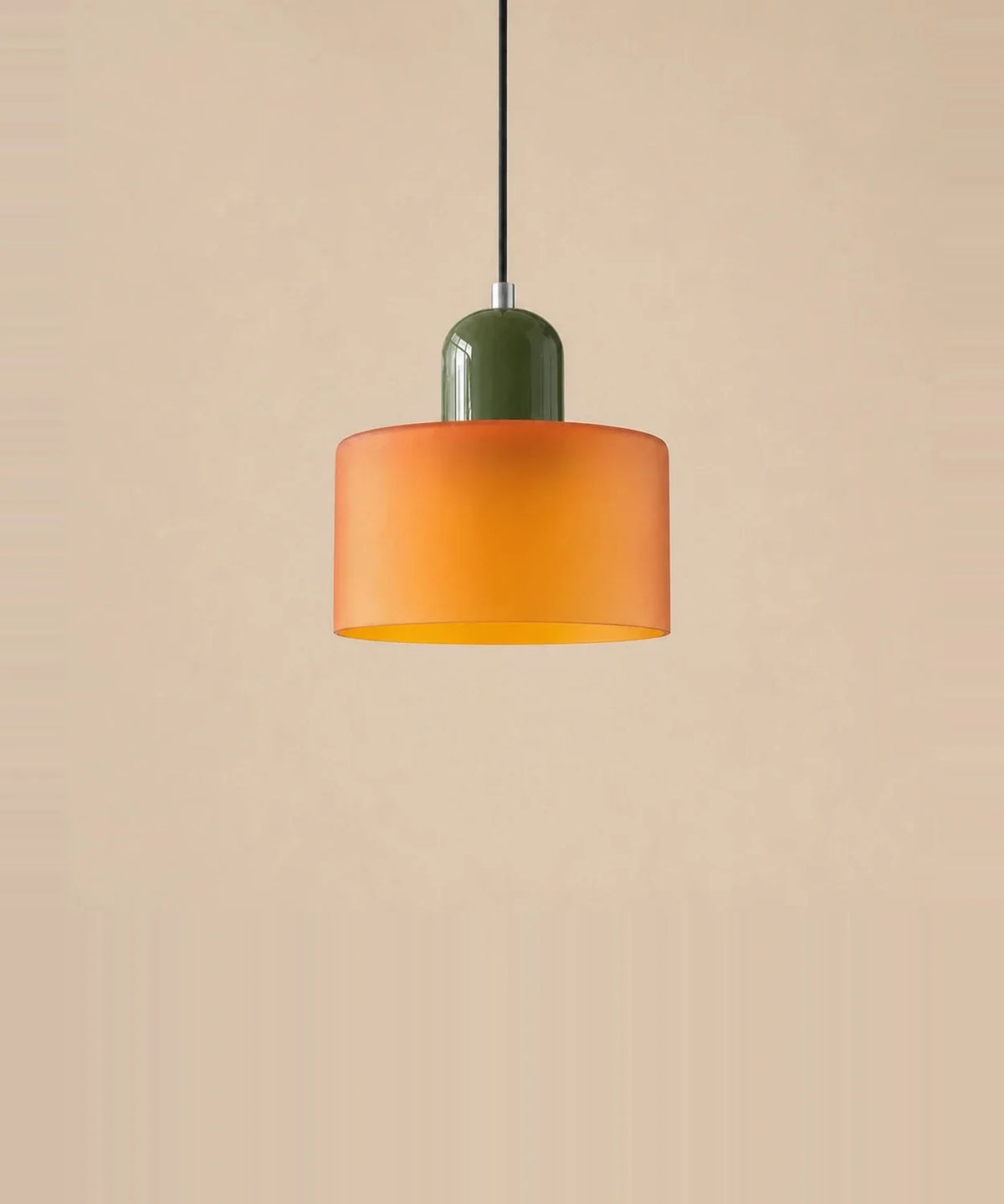 Suspension cylindre en verre orange et culot vert sauge laqué