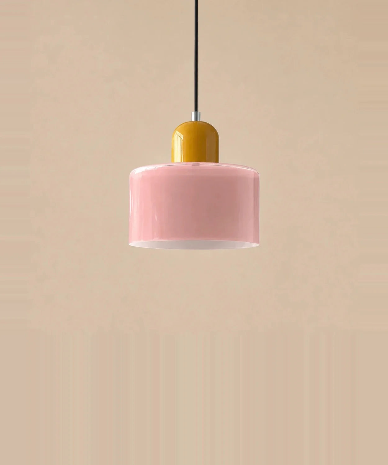 Suspension cylindre en verre rose et culot jaune moutarde laqué