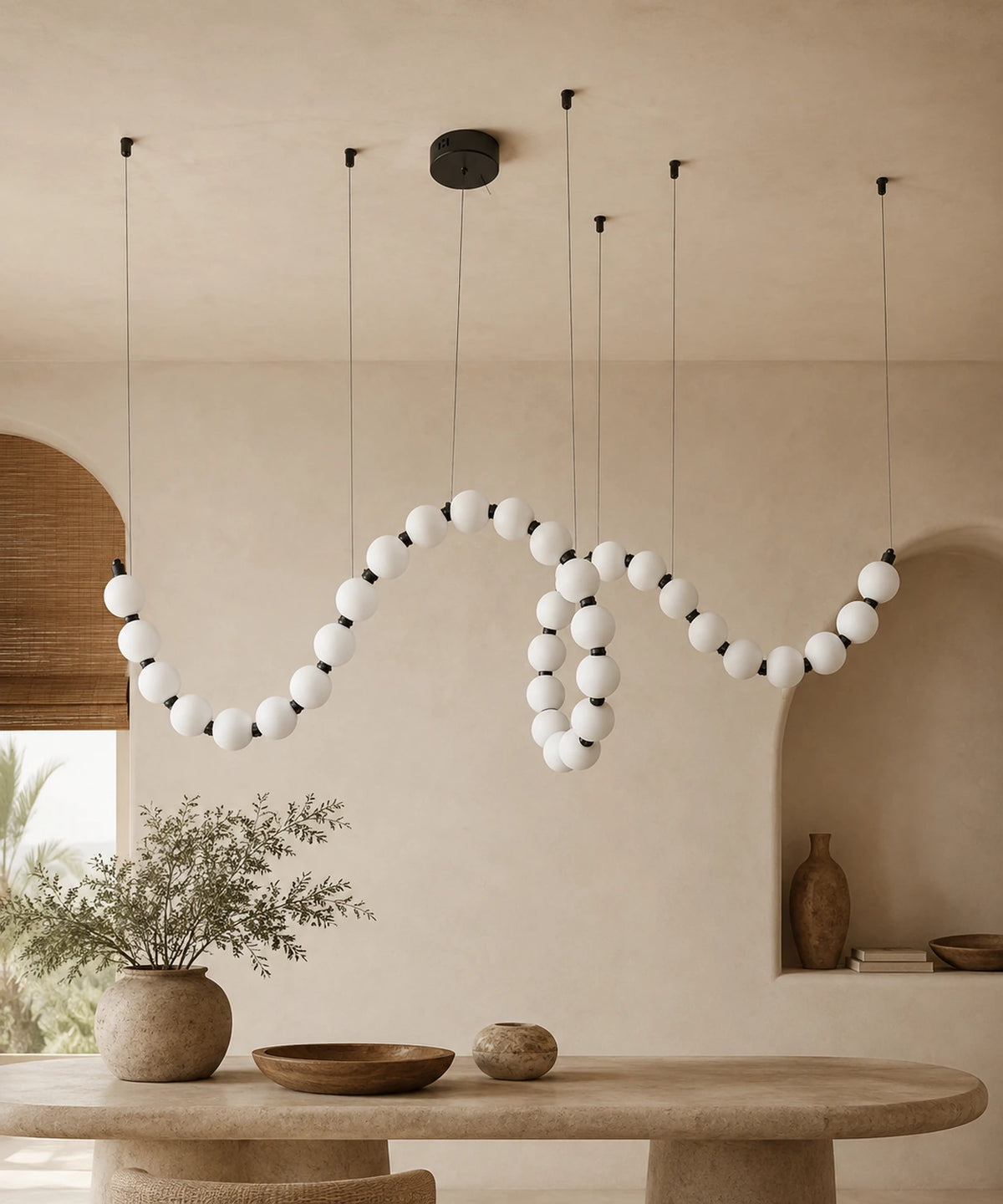 Suspension luminaire plusieurs boules à connecteurs noirs, 150 cm, boucle au-dessus d’une table