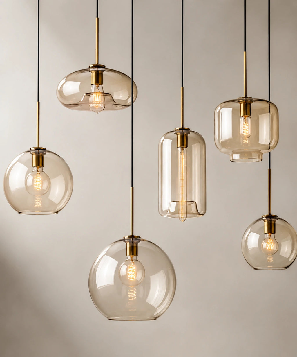 Suspension luminaire verre champagne, les six formes sur monture laiton suspendues ensemble