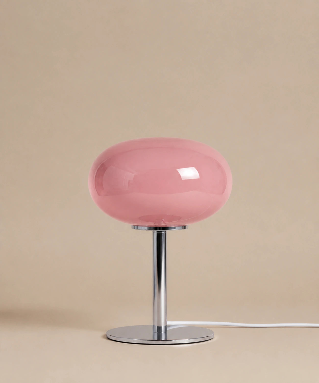 Lampe de chevet en verre soufflé, finition rose poudré, éteinte